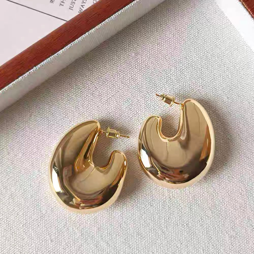 Main Character Earrings (2 colours)