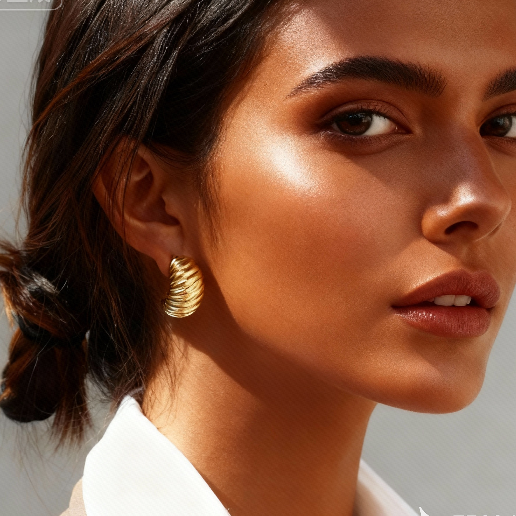 Petite Shell Earrings